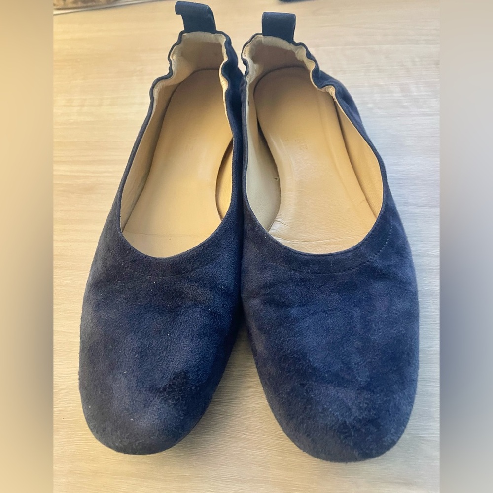 Everlane Women's Navy Suede Flat Shoes SZ 8- Made In Italy- EUC
